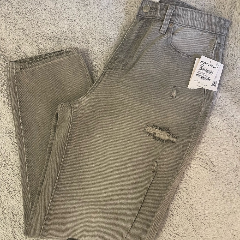 BP. High-Rise Mom Jeans size 29